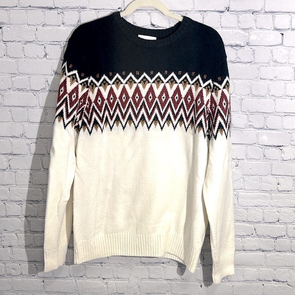 Men's Old Navy Sweater and Socks (Size: L)